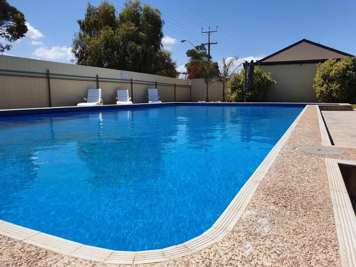 East West Motel Ceduna Esterno foto