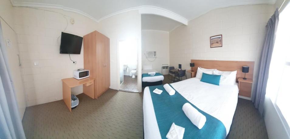East West Motel Ceduna Esterno foto