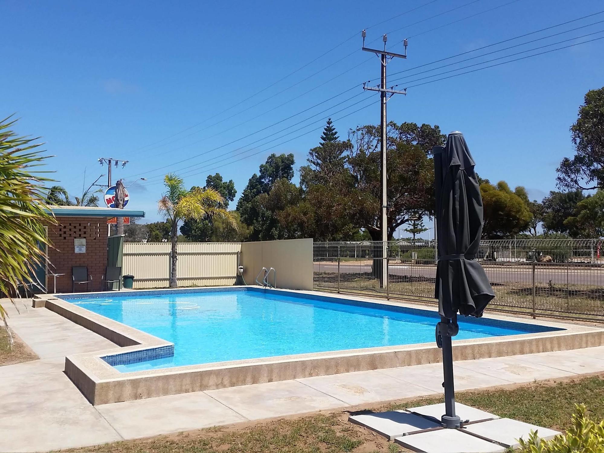 East West Motel Ceduna Esterno foto