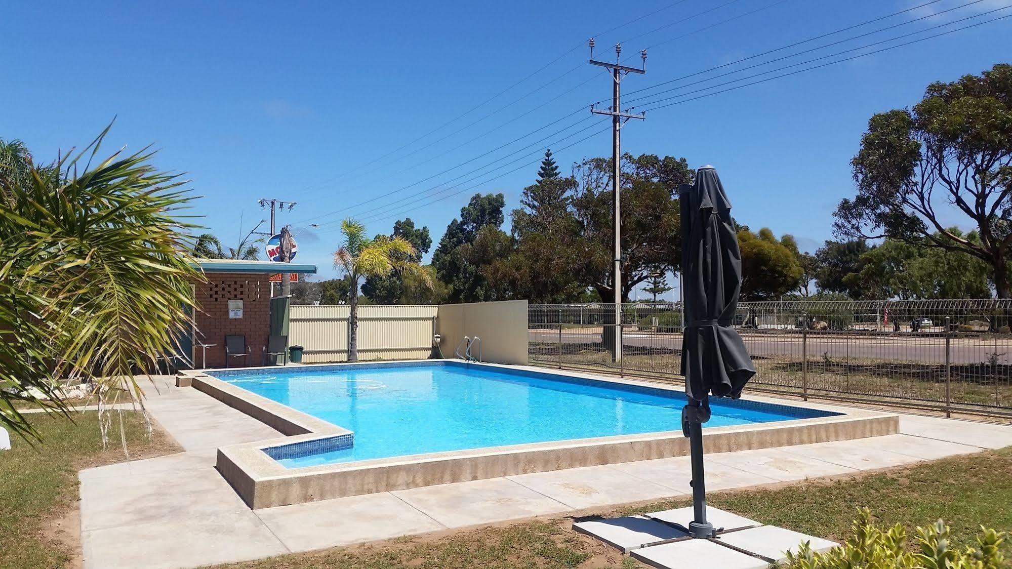 East West Motel Ceduna Esterno foto